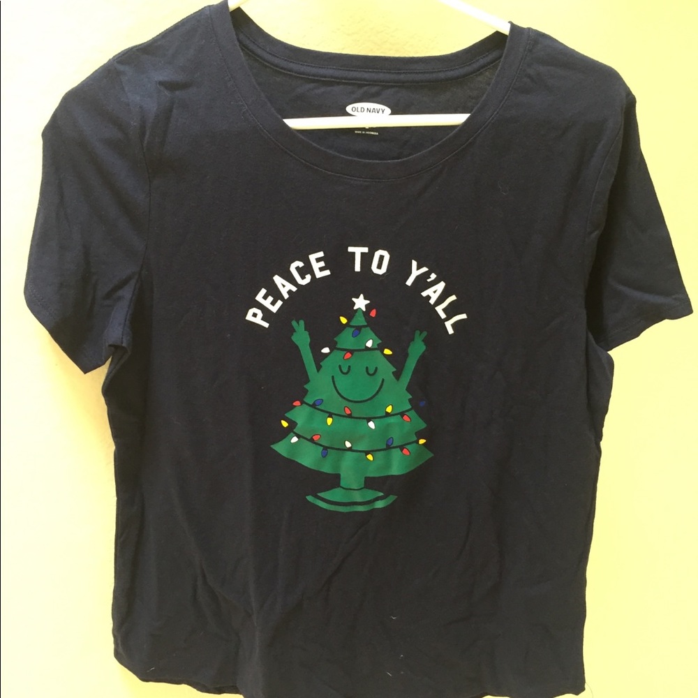 t-shirt with Christmas tree
